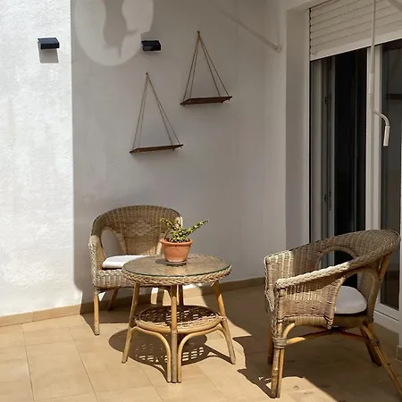 Slow Stay, Relax And Terrace Apartment