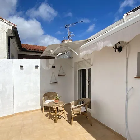 Slow Stay, Relax And Terrace Apartment *