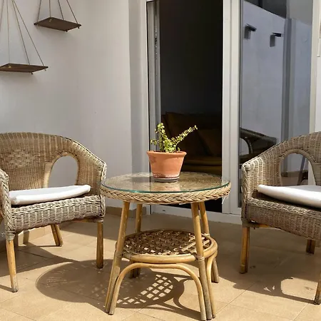 Slow Stay, Relax And Terrace Apartment *