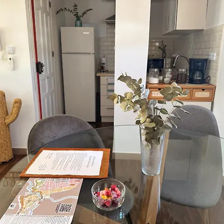 Slow Stay, Relax And Terrace