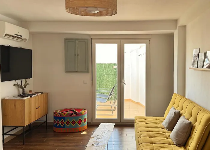 Slow Stay, Relax And Terrace