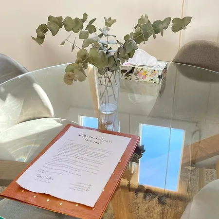 Slow Stay, Relax And Terrace